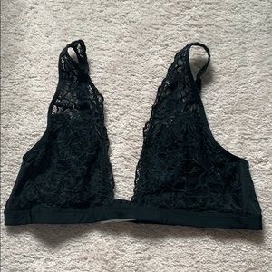 -Black bralette